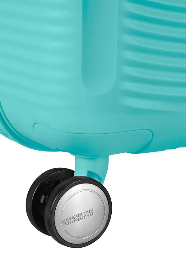 American Tourister Soundbox 67cm Medium Spinner-Expandable | Poolside Blue