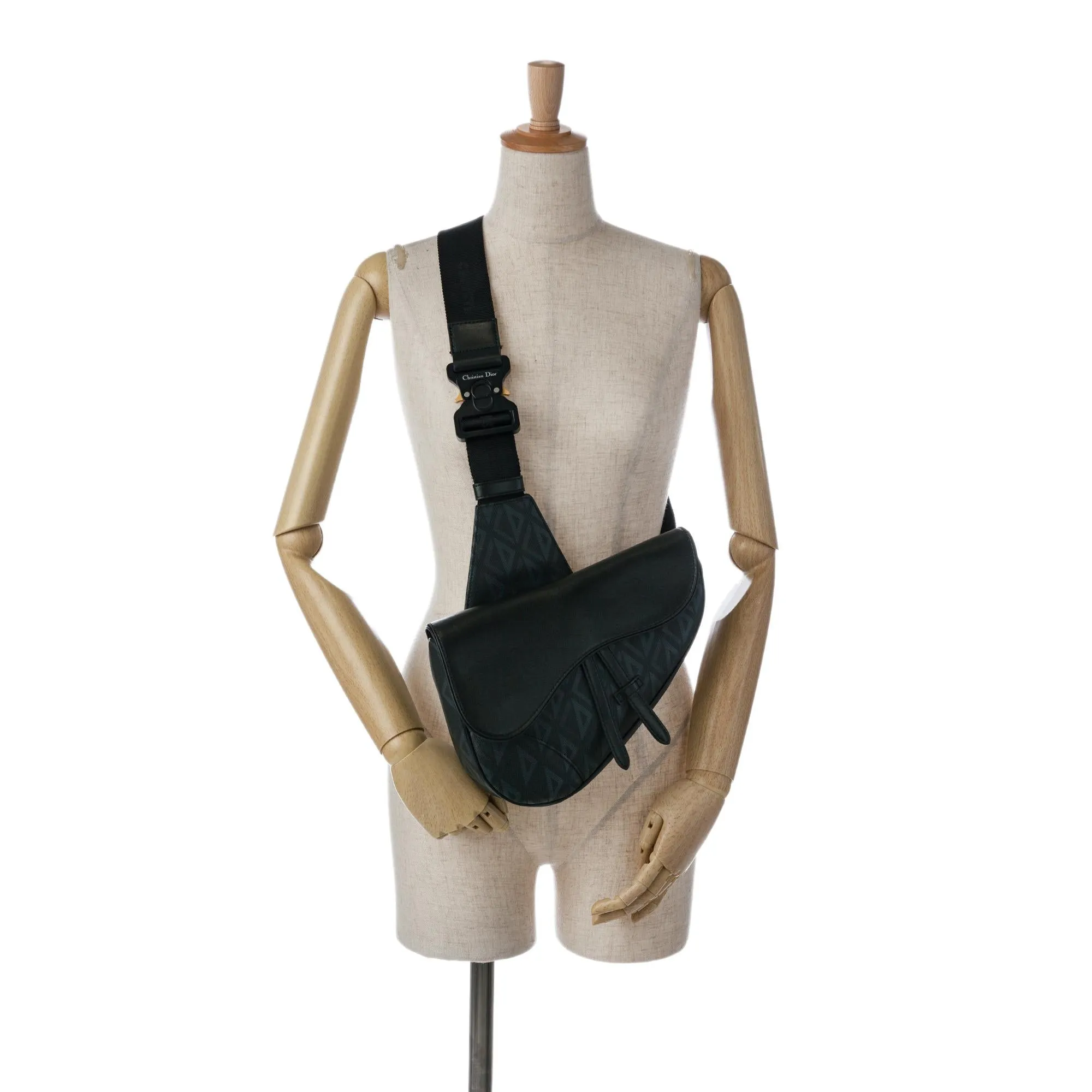 Dior CD Diamond Saddle Bag (SHG-rO0ops)