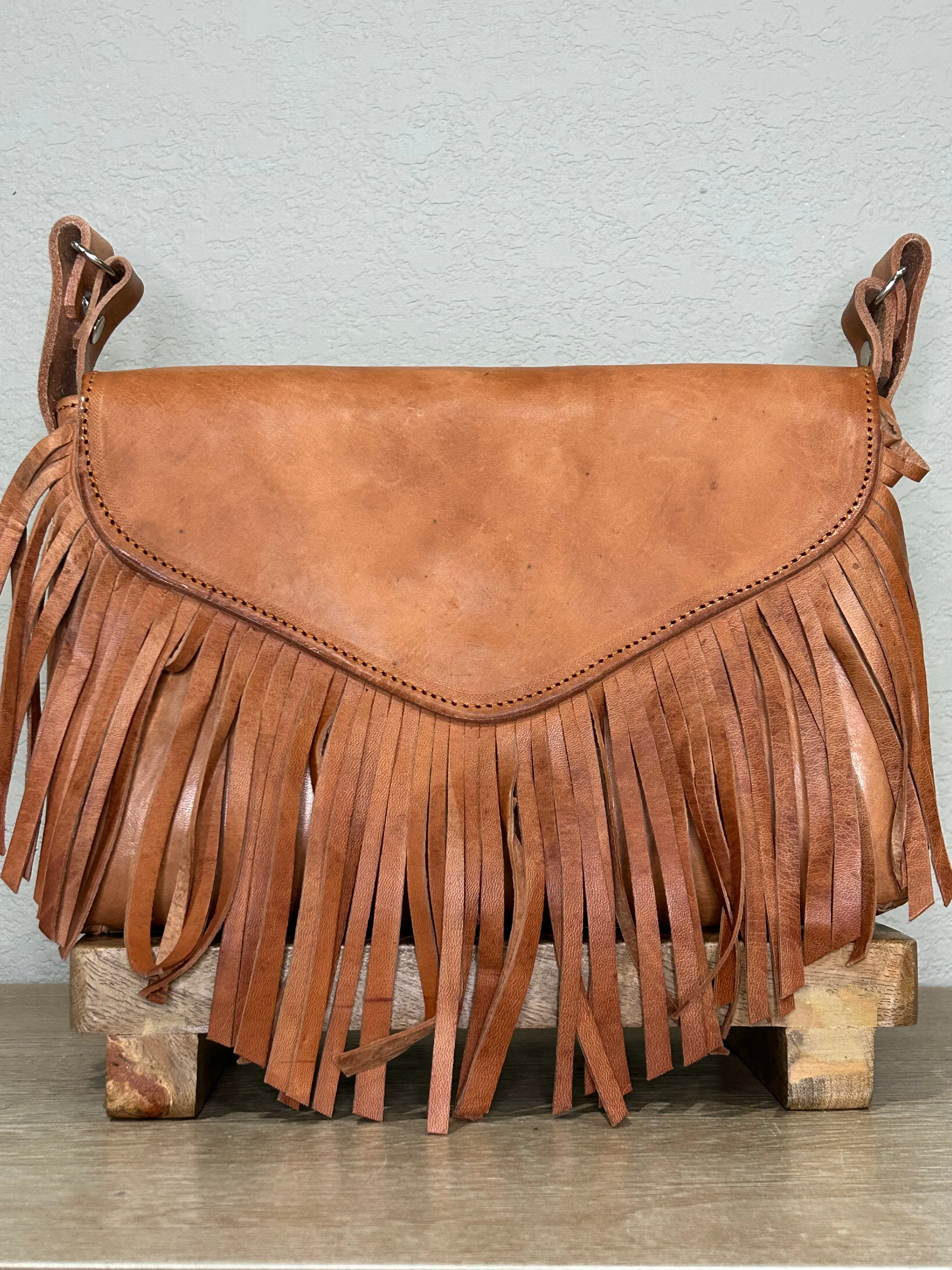 Envelope/Fringe Crossbody